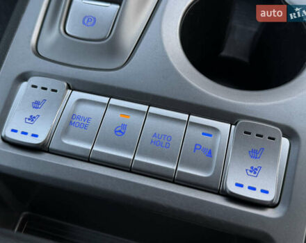 Хендай Kona Electric, объемом двигателя 0 л и пробегом 81 тыс. км за 18150 $, фото 89 на Automoto.ua