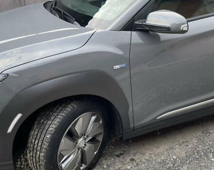 Хендай Kona Electric, объемом двигателя 0 л и пробегом 98 тыс. км за 18500 $, фото 4 на Automoto.ua