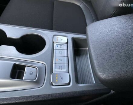 Хендай Kona Electric, объемом двигателя 0 л и пробегом 73 тыс. км за 18700 $, фото 9 на Automoto.ua