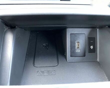 Хендай Kona Electric, объемом двигателя 0 л и пробегом 73 тыс. км за 18700 $, фото 8 на Automoto.ua