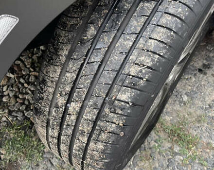 Хендай Kona Electric, объемом двигателя 0 л и пробегом 98 тыс. км за 18500 $, фото 8 на Automoto.ua