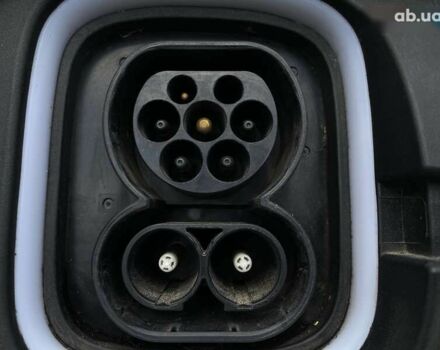 Хендай Kona Electric, объемом двигателя 0 л и пробегом 93 тыс. км за 19800 $, фото 22 на Automoto.ua