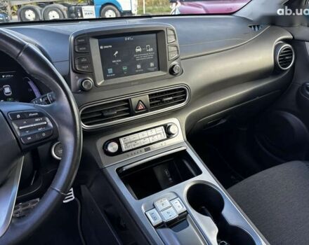 Хендай Kona Electric, объемом двигателя 0 л и пробегом 50 тыс. км за 15400 $, фото 26 на Automoto.ua