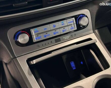 Хендай Kona Electric, объемом двигателя 0 л и пробегом 111 тыс. км за 18300 $, фото 24 на Automoto.ua
