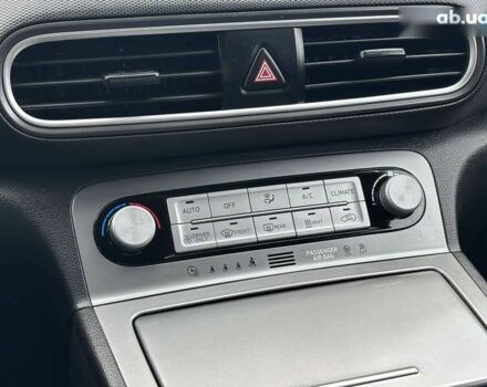 Хендай Kona Electric, объемом двигателя 0 л и пробегом 102 тыс. км за 14600 $, фото 22 на Automoto.ua