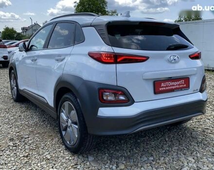 Хендай Kona Electric, объемом двигателя 0 л и пробегом 115 тыс. км за 18700 $, фото 17 на Automoto.ua