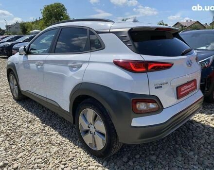 Хендай Kona Electric, объемом двигателя 0 л и пробегом 93 тыс. км за 19800 $, фото 15 на Automoto.ua