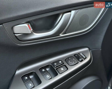 Хендай Kona Electric, объемом двигателя 0 л и пробегом 81 тыс. км за 18150 $, фото 65 на Automoto.ua