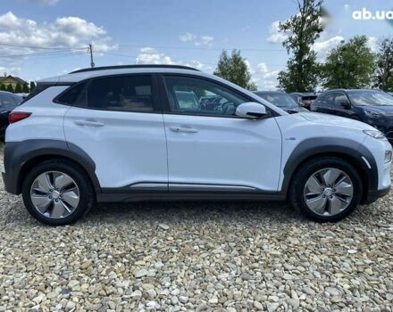 Хендай Kona Electric, объемом двигателя 0 л и пробегом 115 тыс. км за 18700 $, фото 21 на Automoto.ua
