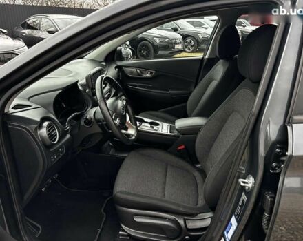 Хендай Kona Electric, объемом двигателя 0 л и пробегом 53 тыс. км за 15700 $, фото 17 на Automoto.ua