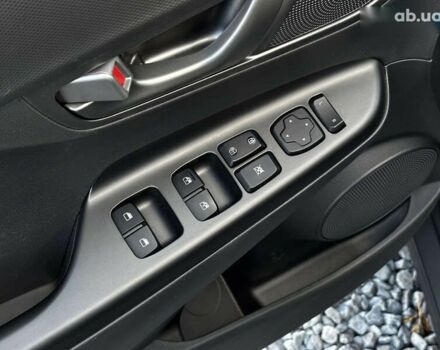 Хендай Kona Electric, объемом двигателя 0 л и пробегом 50 тыс. км за 15400 $, фото 8 на Automoto.ua