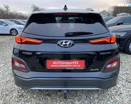 Хендай Kona Electric, объемом двигателя 0 л и пробегом 70 тыс. км за 18900 $, фото 16 на Automoto.ua