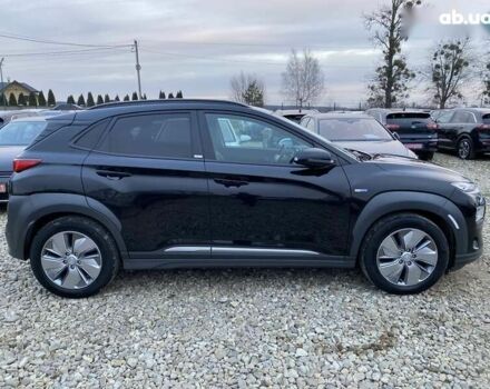 Хендай Kona Electric, объемом двигателя 0 л и пробегом 70 тыс. км за 18900 $, фото 18 на Automoto.ua