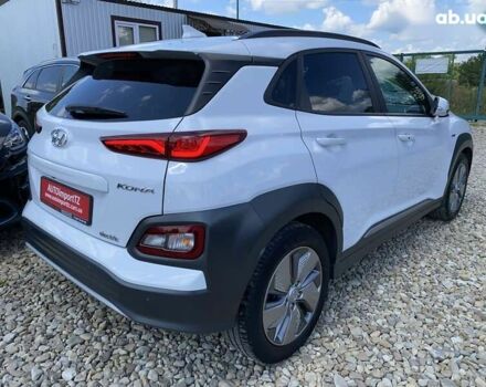 Хендай Kona Electric, объемом двигателя 0 л и пробегом 93 тыс. км за 19800 $, фото 17 на Automoto.ua