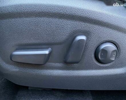 Хендай Kona Electric, объемом двигателя 0 л и пробегом 70 тыс. км за 18200 $, фото 6 на Automoto.ua