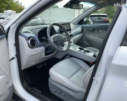 Хендай Kona Electric, объемом двигателя 0 л и пробегом 115 тыс. км за 18700 $, фото 1 на Automoto.ua