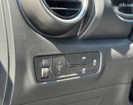 Хендай Kona Electric, объемом двигателя 0 л и пробегом 70 тыс. км за 18500 $, фото 15 на Automoto.ua