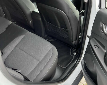 Хендай Kona Electric, объемом двигателя 0 л и пробегом 135 тыс. км за 16900 $, фото 10 на Automoto.ua