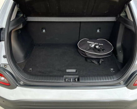 Хендай Kona Electric, объемом двигателя 0 л и пробегом 135 тыс. км за 16900 $, фото 19 на Automoto.ua