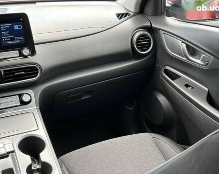 Хендай Kona Electric, объемом двигателя 0 л и пробегом 102 тыс. км за 14600 $, фото 19 на Automoto.ua