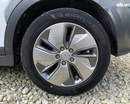 Хендай Kona Electric, объемом двигателя 0 л и пробегом 93 тыс. км за 19800 $, фото 24 на Automoto.ua