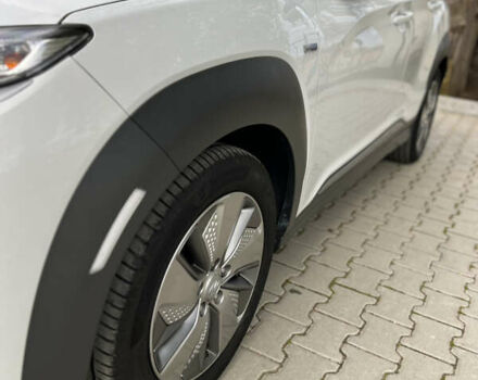 Хендай Kona Electric, объемом двигателя 0 л и пробегом 135 тыс. км за 16900 $, фото 8 на Automoto.ua
