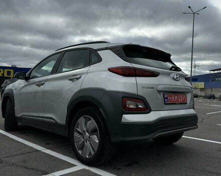 Хендай Kona Electric, объемом двигателя 0 л и пробегом 112 тыс. км за 17200 $, фото 8 на Automoto.ua