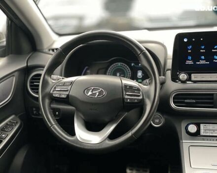 Хендай Kona Electric, объемом двигателя 0 л и пробегом 123 тыс. км за 18900 $, фото 27 на Automoto.ua