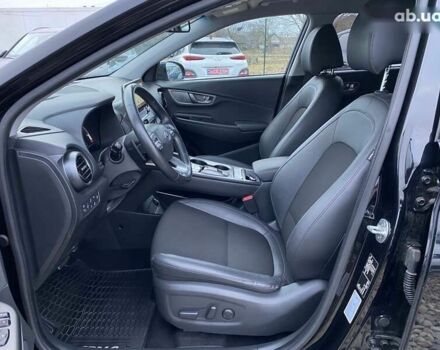 Хендай Kona Electric, объемом двигателя 0 л и пробегом 70 тыс. км за 18200 $, фото 28 на Automoto.ua