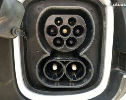 Хендай Kona Electric, объемом двигателя 0 л и пробегом 115 тыс. км за 18700 $, фото 11 на Automoto.ua