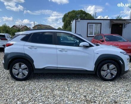 Хендай Kona Electric, объемом двигателя 0 л и пробегом 93 тыс. км за 19800 $, фото 18 на Automoto.ua