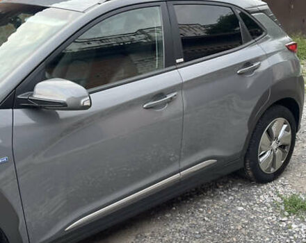 Хендай Kona Electric, объемом двигателя 0 л и пробегом 98 тыс. км за 18500 $, фото 3 на Automoto.ua