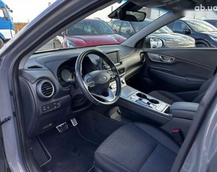 Хендай Kona Electric, объемом двигателя 0 л и пробегом 50 тыс. км за 15400 $, фото 16 на Automoto.ua