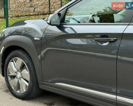 Хендай Kona Electric, объемом двигателя 0 л и пробегом 81 тыс. км за 18150 $, фото 30 на Automoto.ua