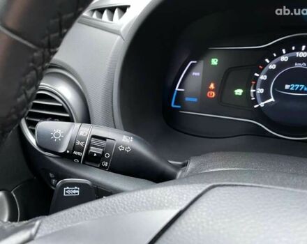 Хендай Kona Electric, объемом двигателя 0 л и пробегом 74 тыс. км за 18700 $, фото 27 на Automoto.ua