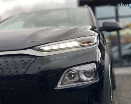 Хендай Kona Electric, объемом двигателя 0 л и пробегом 123 тыс. км за 18900 $, фото 8 на Automoto.ua