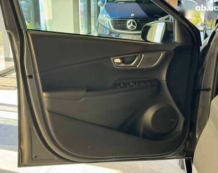 Хендай Kona Electric, объемом двигателя 0 л и пробегом 39 тыс. км за 15500 $, фото 17 на Automoto.ua