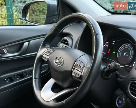 Хендай Kona Electric, объемом двигателя 0 л и пробегом 81 тыс. км за 18150 $, фото 108 на Automoto.ua