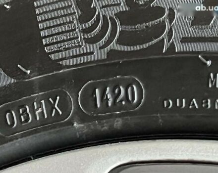 Хендай Kona Electric, объемом двигателя 0 л и пробегом 70 тыс. км за 18475 $, фото 18 на Automoto.ua