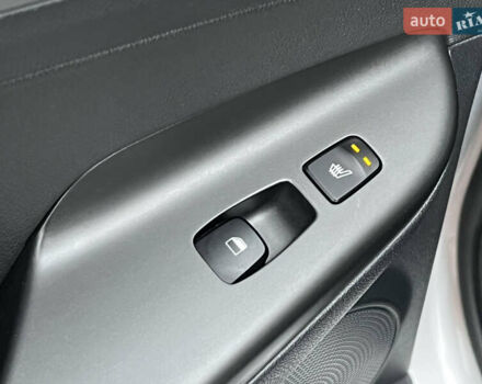 Хендай Kona Electric, объемом двигателя 0 л и пробегом 77 тыс. км за 20500 $, фото 23 на Automoto.ua