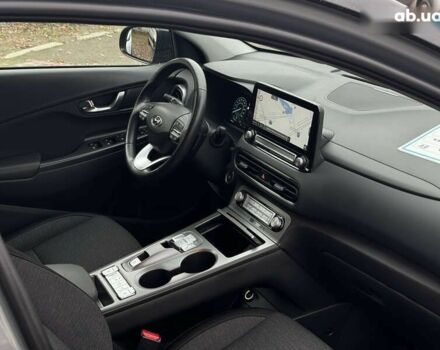 Хендай Kona Electric, объемом двигателя 0 л и пробегом 65 тыс. км за 17999 $, фото 1 на Automoto.ua