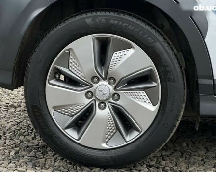 Хендай Kona Electric, объемом двигателя 0 л и пробегом 70 тыс. км за 18475 $, фото 15 на Automoto.ua