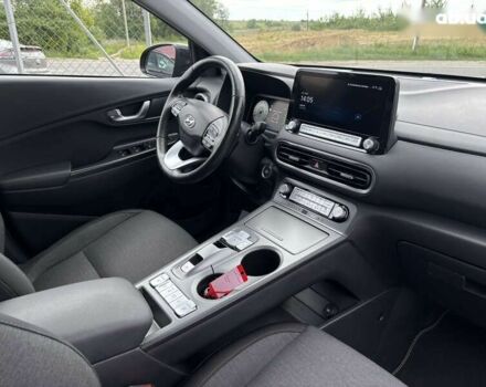 Хендай Kona Electric, объемом двигателя 0 л и пробегом 117 тыс. км за 18200 $, фото 6 на Automoto.ua