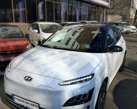 Хендай Kona Electric, объемом двигателя 0 л и пробегом 54 тыс. км за 20799 $, фото 2 на Automoto.ua