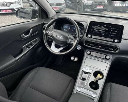 Хендай Kona Electric, объемом двигателя 0 л и пробегом 127 тыс. км за 18600 $, фото 19 на Automoto.ua