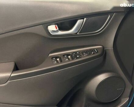 Хендай Kona Electric, объемом двигателя 0 л и пробегом 31 тыс. км за 18900 $, фото 12 на Automoto.ua