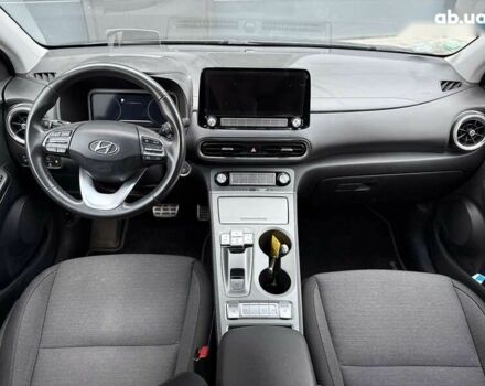 Хендай Kona Electric, объемом двигателя 0 л и пробегом 96 тыс. км за 20300 $, фото 6 на Automoto.ua