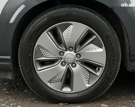 Хендай Kona Electric, объемом двигателя 0 л и пробегом 70 тыс. км за 18475 $, фото 14 на Automoto.ua