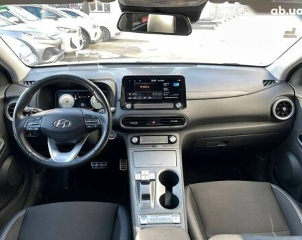 Хендай Kona Electric, объемом двигателя 0 л и пробегом 54 тыс. км за 20799 $, фото 20 на Automoto.ua