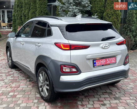 Хендай Kona Electric, объемом двигателя 0 л и пробегом 77 тыс. км за 20500 $, фото 17 на Automoto.ua